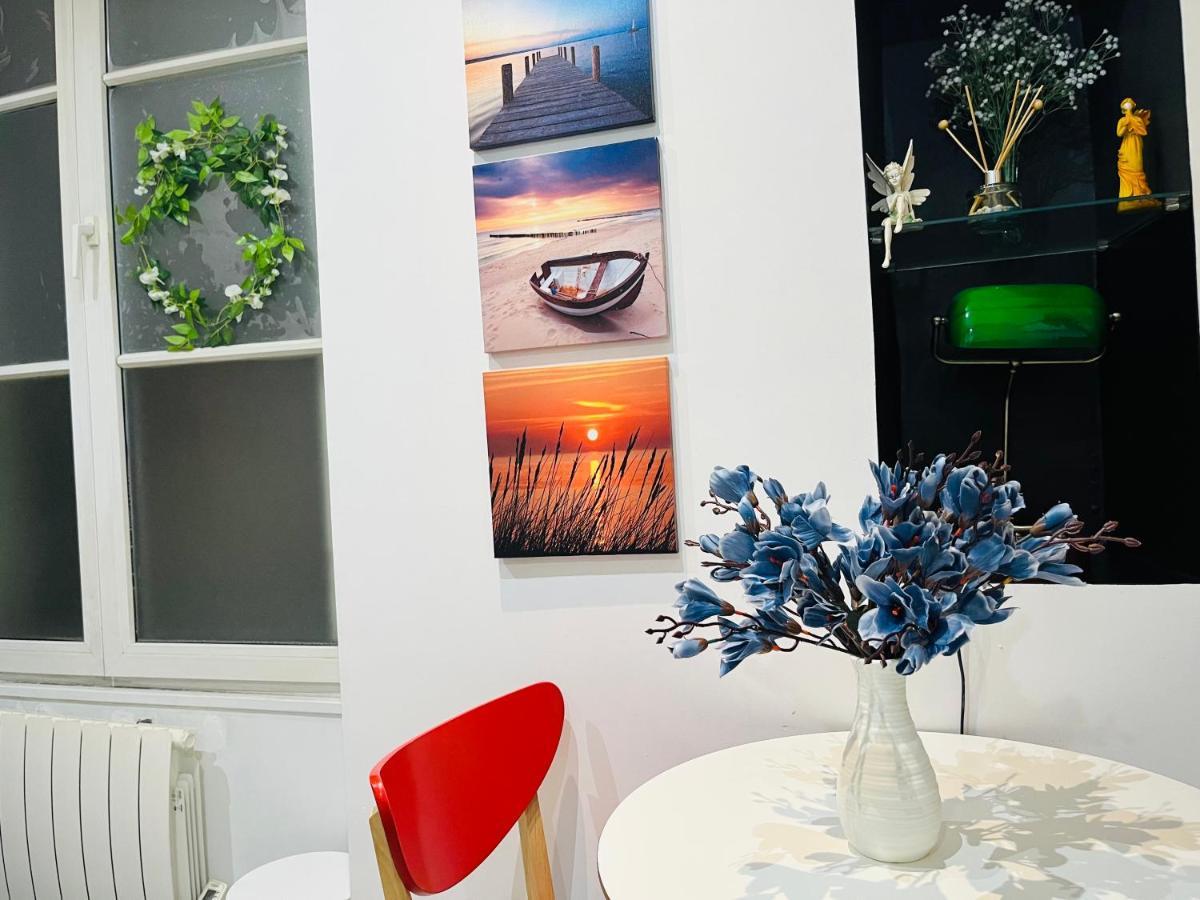 Dream Dwell Paris-Chic Flat In The Heart Of Marais Near Pompidou Centre Apartment Exterior photo