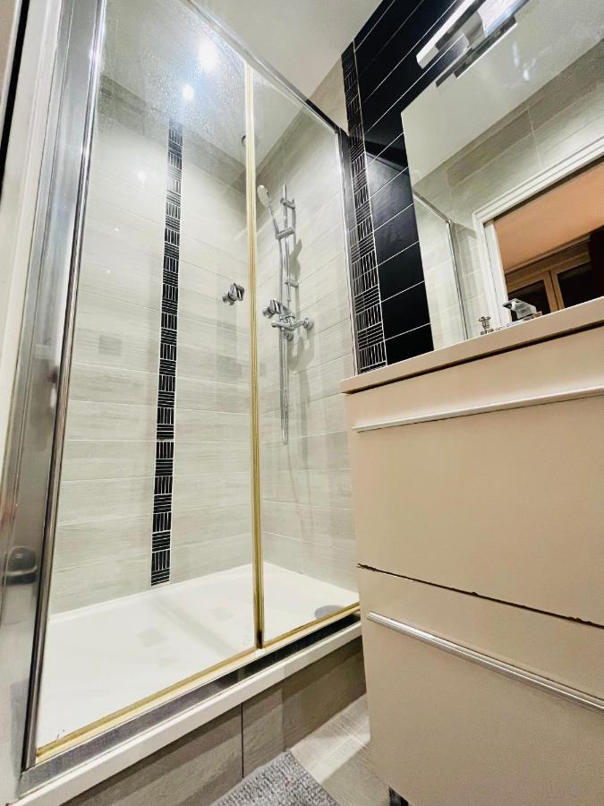Dream Dwell Paris-Chic Flat In The Heart Of Marais Near Pompidou Centre Apartment Exterior photo